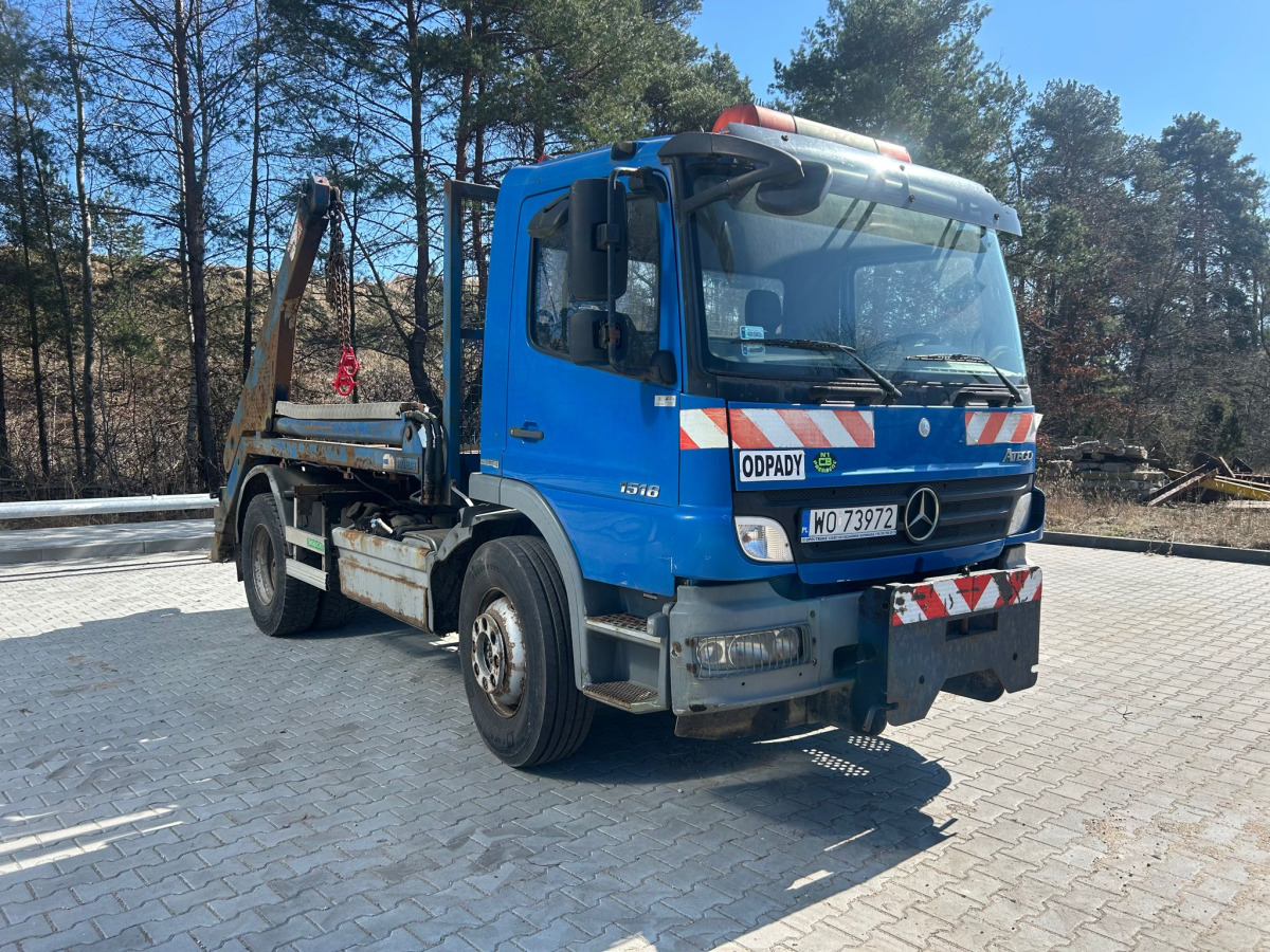 MERCEDES BENZ ATEGO HAKOWIEC - Pacēlājs ar āķi: foto 1 MERCEDES BENZ ATEGO HAKOWIEC - Pacēlājs ar āķi: foto 1
