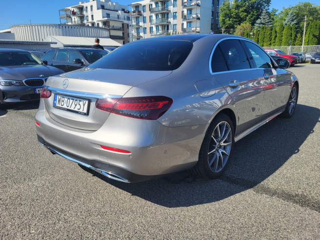 MERCEDES BENZ E 220 SEDAN - Sedans: foto 3 MERCEDES BENZ E 220 SEDAN - Sedans: foto 3