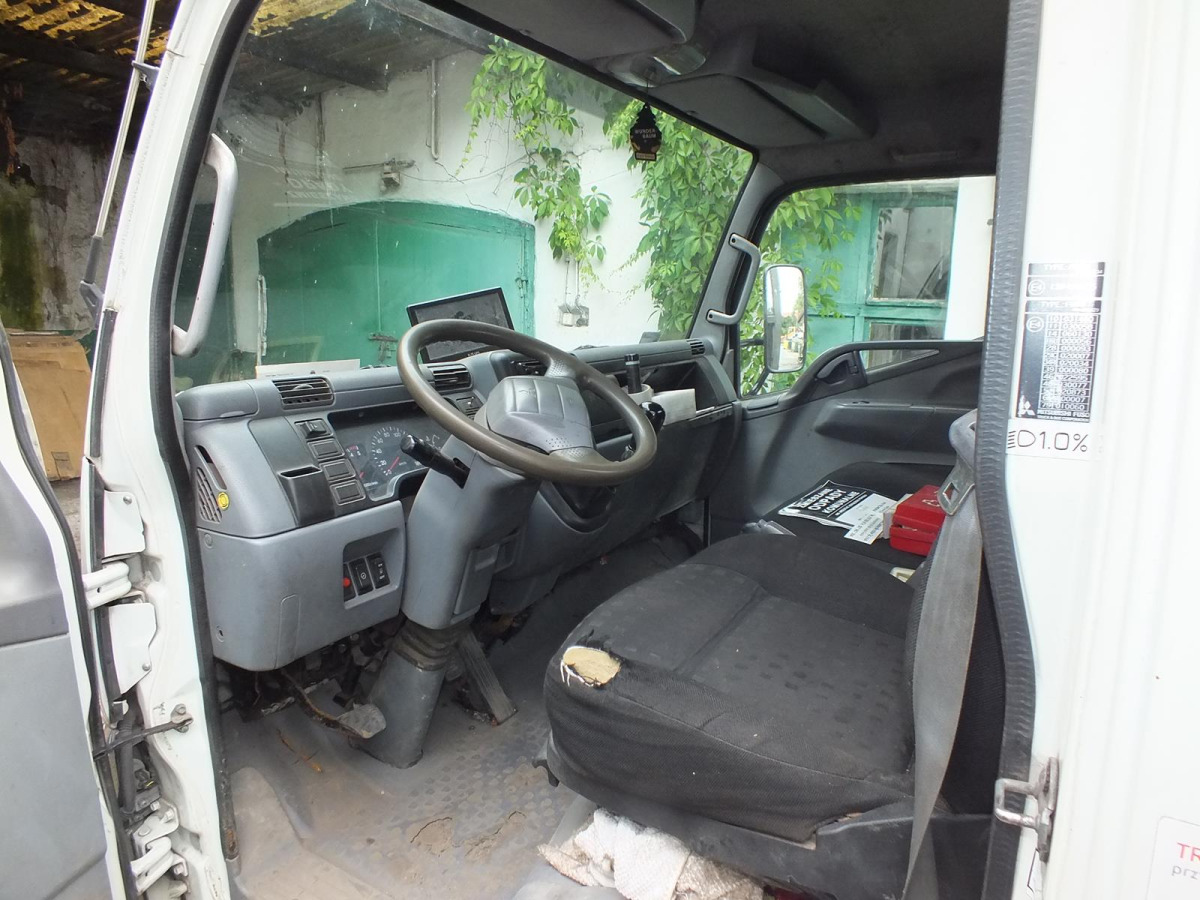 MITSUBISHI CANTER SKRZYNIA - Bortu kravas automašīna/ Platforma: foto 5 MITSUBISHI CANTER SKRZYNIA - Bortu kravas automašīna/ Platforma: foto 5