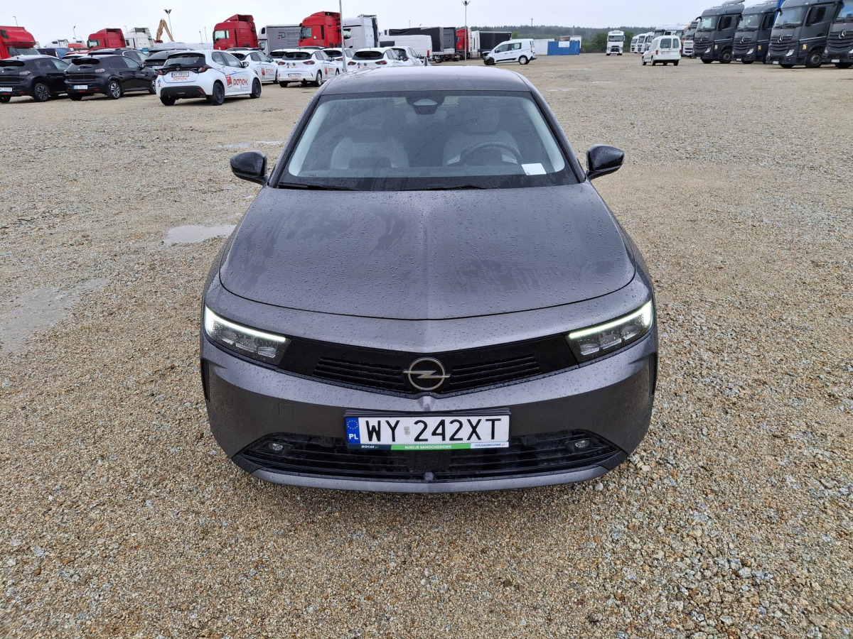 OPEL ASTRA KOMBI - Vieglā automašīna: foto 2 OPEL ASTRA KOMBI - Vieglā automašīna: foto 2