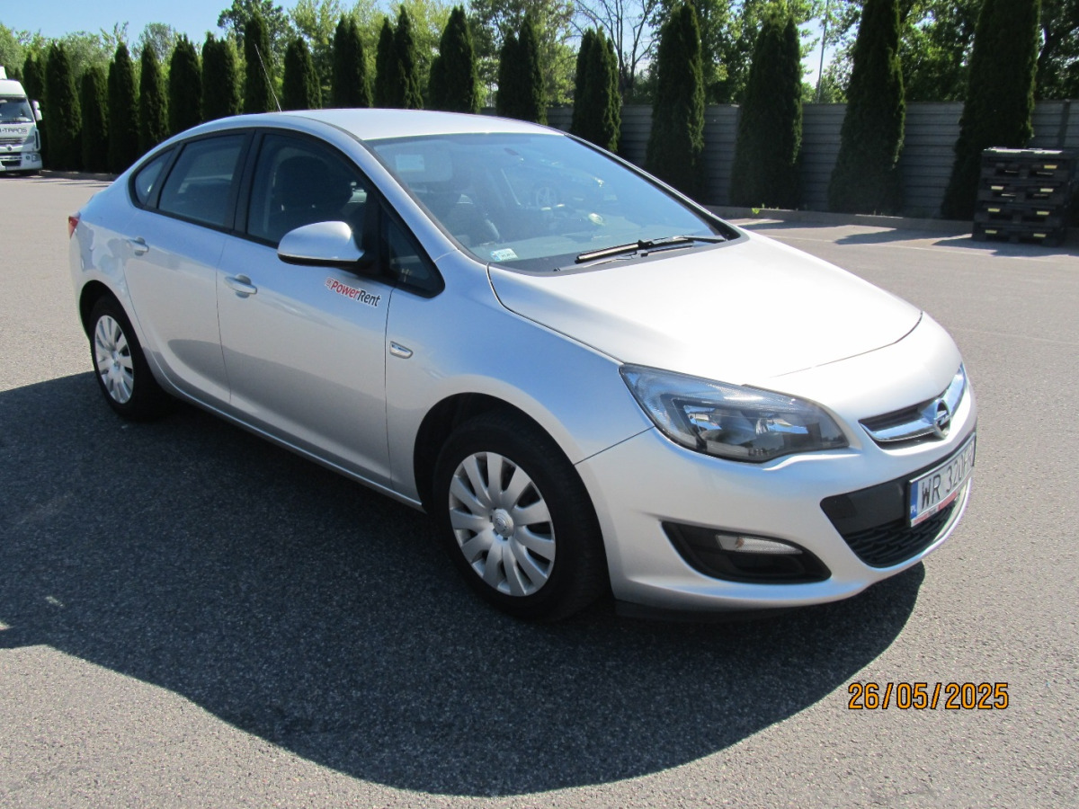 OPEL ASTRA SEDAN - Sedans: foto 1 OPEL ASTRA SEDAN - Sedans: foto 1
