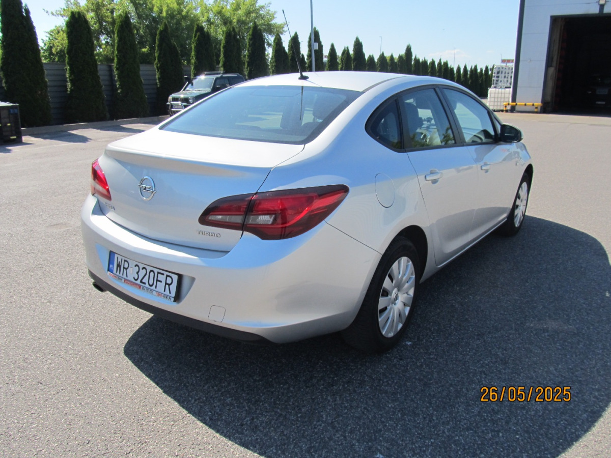 OPEL ASTRA SEDAN - Sedans: foto 4 OPEL ASTRA SEDAN - Sedans: foto 4
