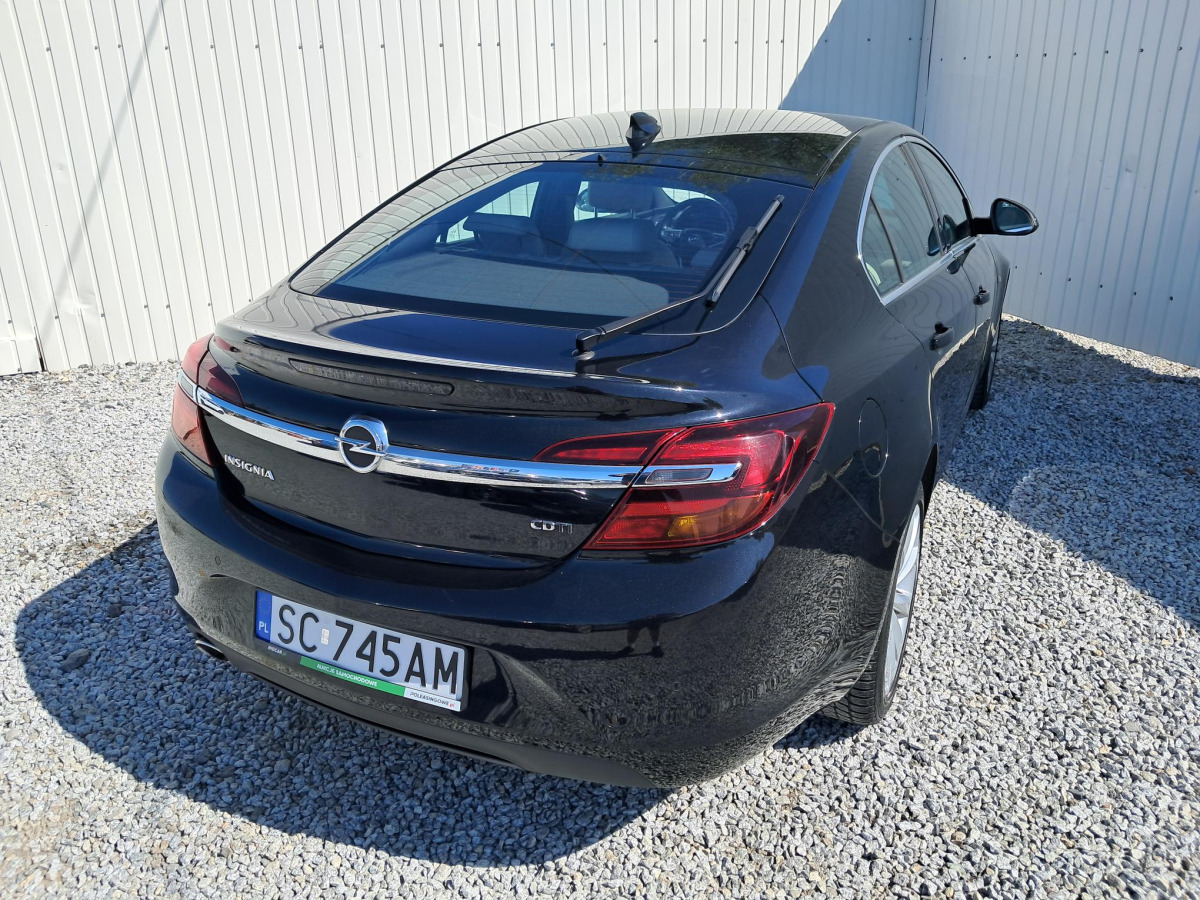 OPEL INSIGNIA HATCHBACK - Vieglā automašīna: foto 4 OPEL INSIGNIA HATCHBACK - Vieglā automašīna: foto 4