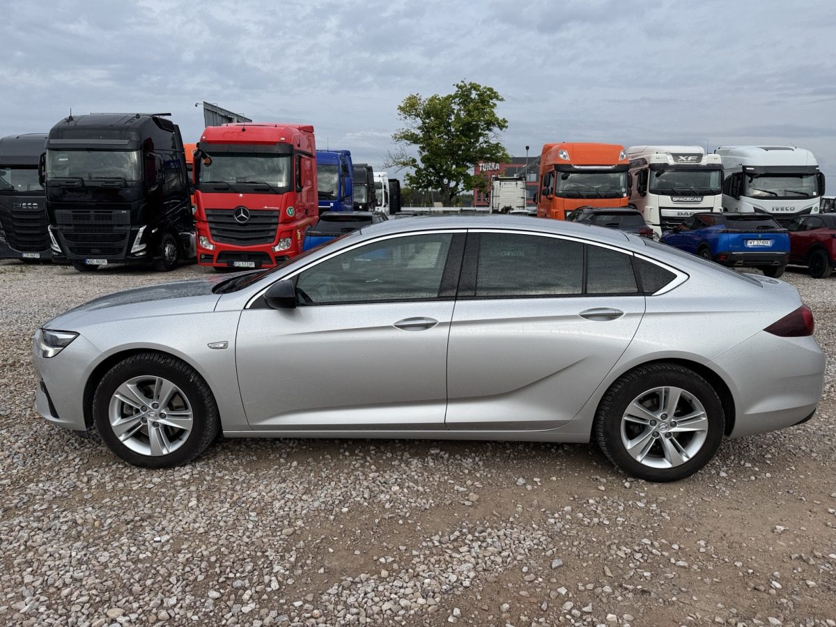OPEL INSIGNIA LIFTBACK - Vieglā automašīna: foto 4 OPEL INSIGNIA LIFTBACK - Vieglā automašīna: foto 4