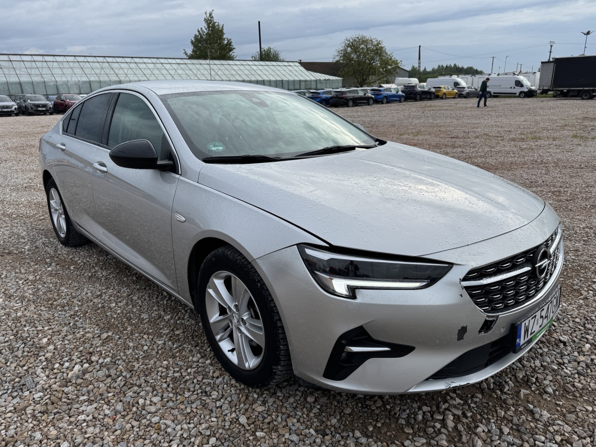 OPEL INSIGNIA LIFTBACK - Vieglā automašīna: foto 1 OPEL INSIGNIA LIFTBACK - Vieglā automašīna: foto 1