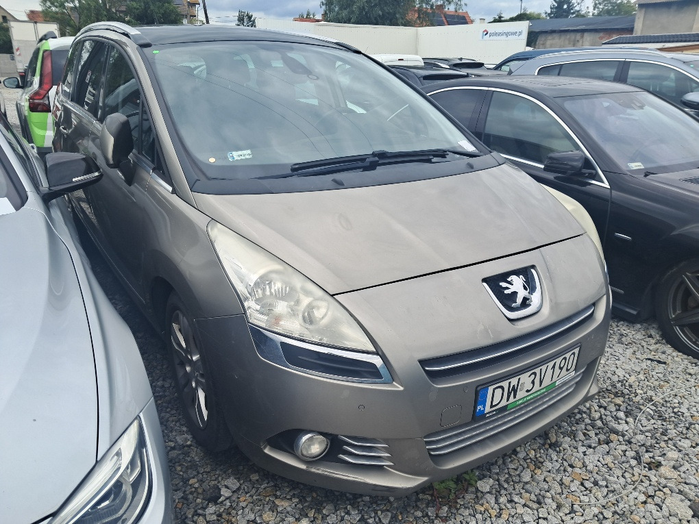 PEUGEOT 5008 KOMBI - SUV: foto 1 PEUGEOT 5008 KOMBI - SUV: foto 1