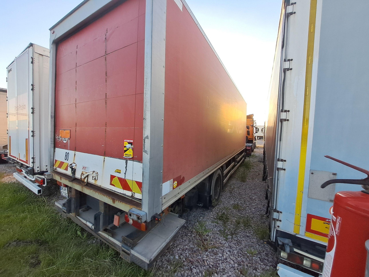 RENAULT MIDLUM KONTENER Z WINDĄ - Kravas automašīna ar slēgto virsbūvi: foto 5 RENAULT MIDLUM KONTENER Z WINDĄ - Kravas automašīna ar slēgto virsbūvi: foto 5