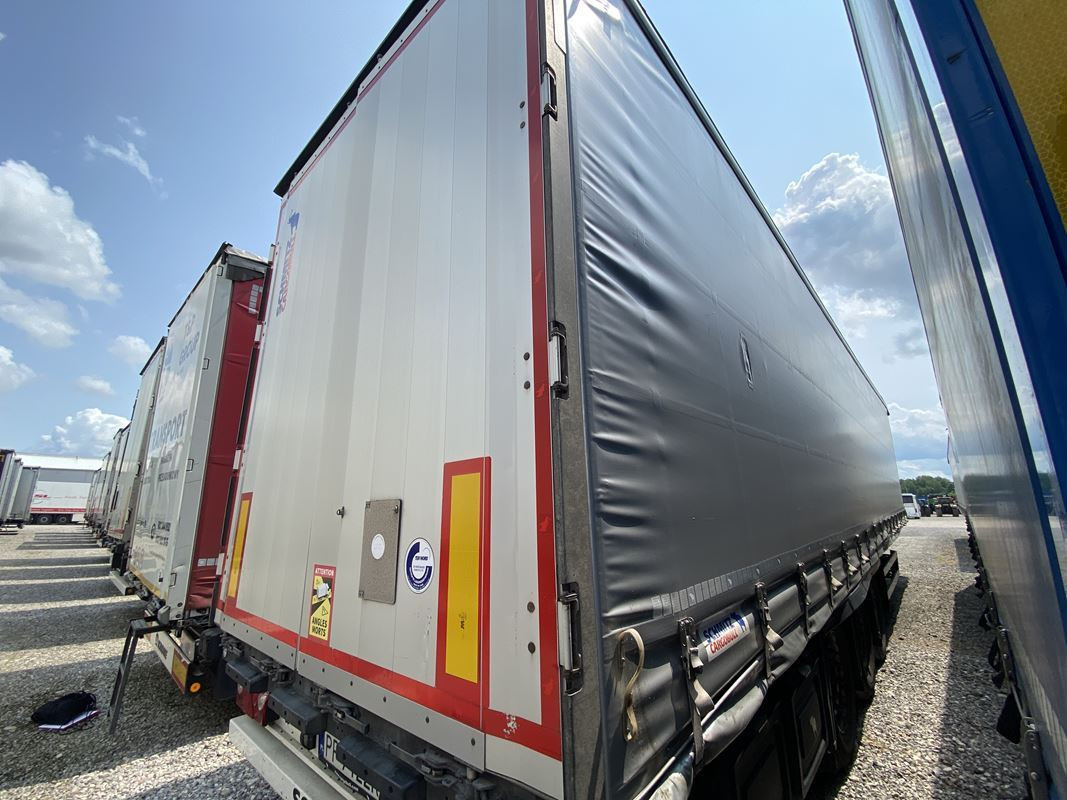 SCHMITZ CARGOBULL SCB S3T FIRANA - Piekabe ar tentu: foto 3 SCHMITZ CARGOBULL SCB S3T FIRANA - Piekabe ar tentu: foto 3