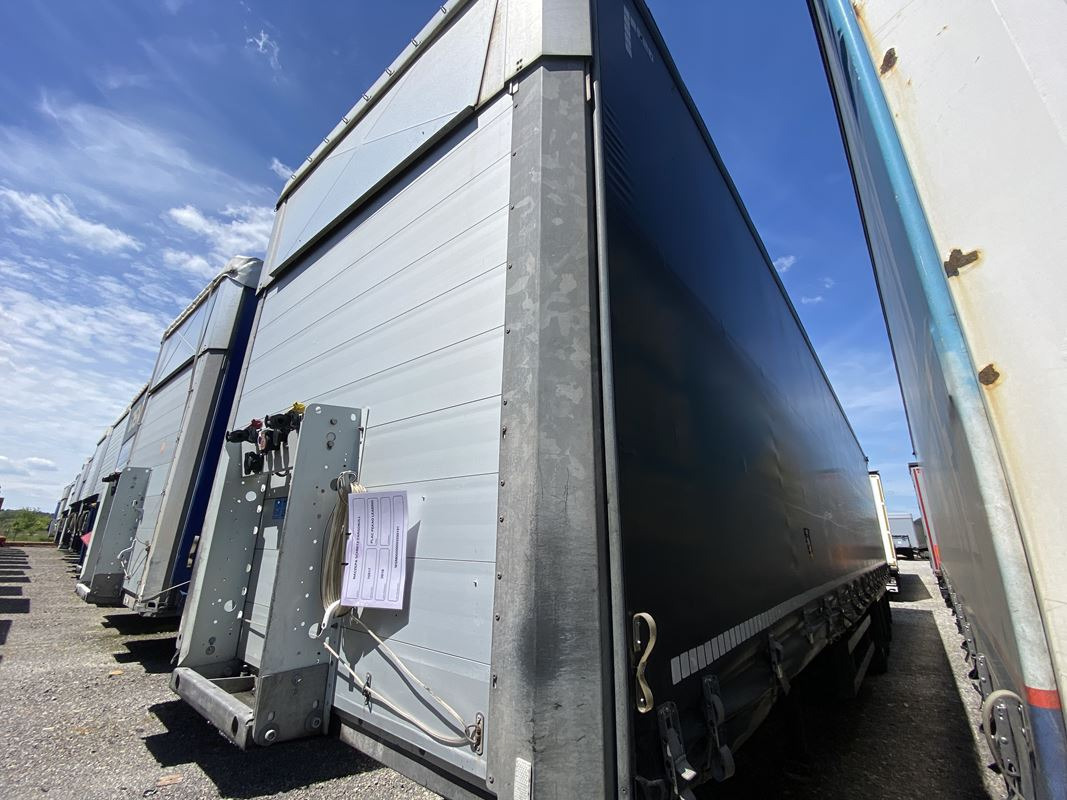 SCHMITZ CARGOBULL SCB S3T FIRANA - Piekabe ar tentu: foto 5 SCHMITZ CARGOBULL SCB S3T FIRANA - Piekabe ar tentu: foto 5
