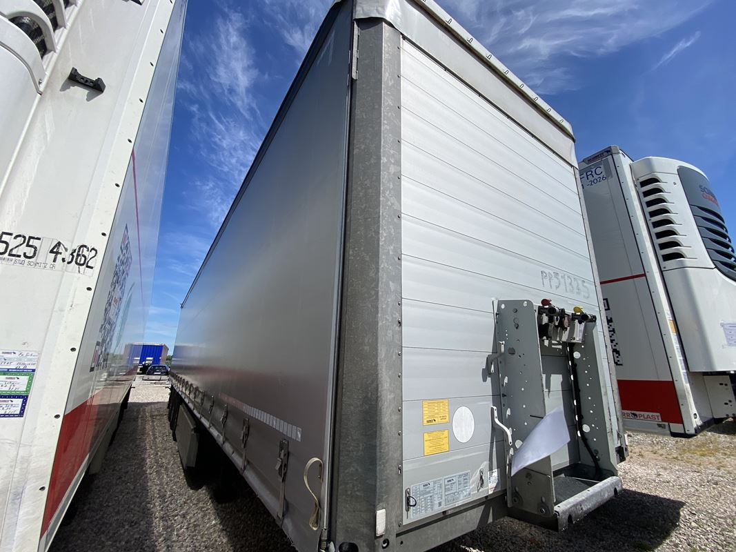 SCHMITZ CARGOBULL SCB S3T FIRANA - Piekabe ar tentu: foto 5 SCHMITZ CARGOBULL SCB S3T FIRANA - Piekabe ar tentu: foto 5