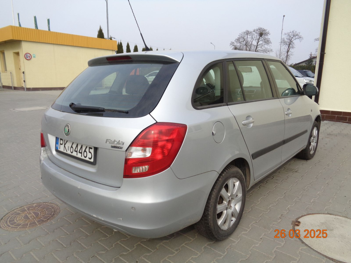SKODA FABIA KOMBI - Vieglā automašīna: foto 4 SKODA FABIA KOMBI - Vieglā automašīna: foto 4
