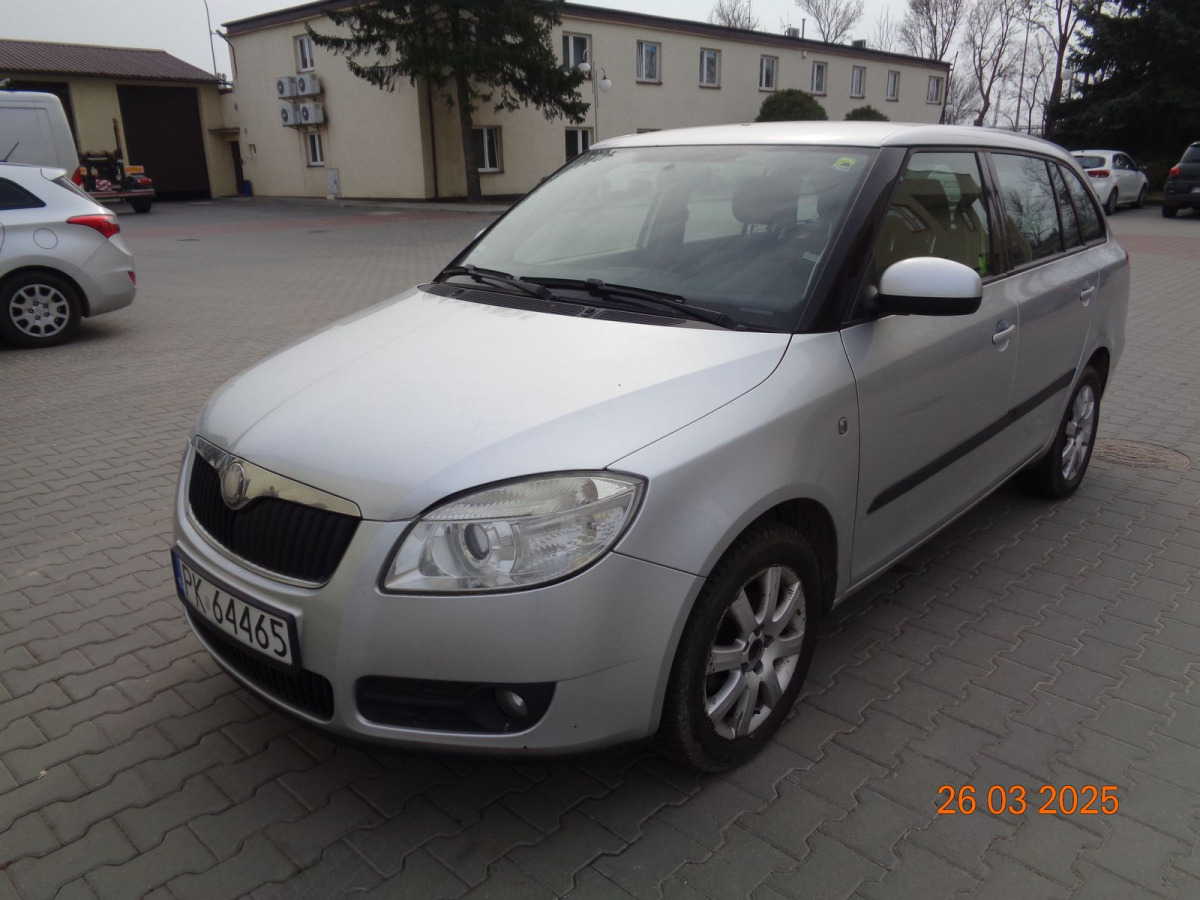 SKODA FABIA KOMBI - Vieglā automašīna: foto 2 SKODA FABIA KOMBI - Vieglā automašīna: foto 2