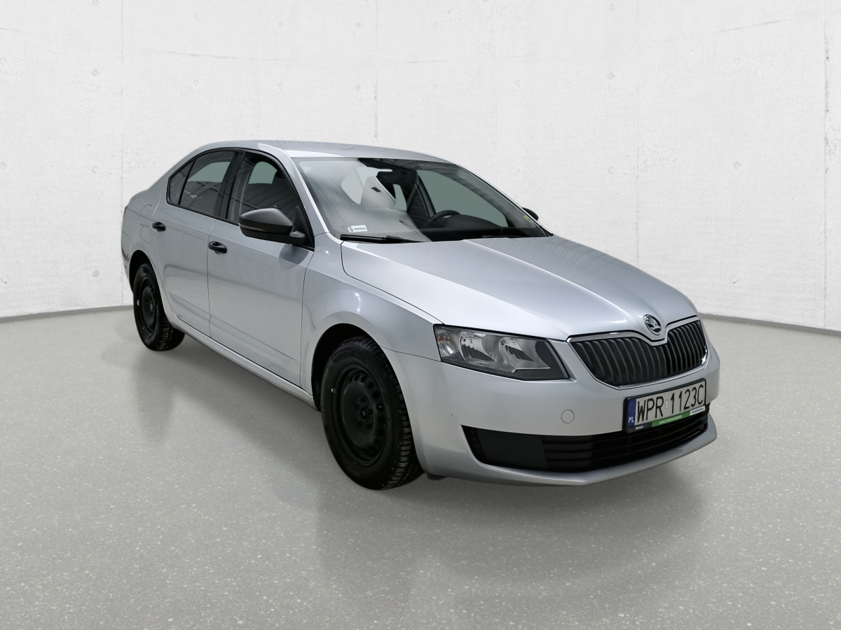 SKODA OCTAVIA HATCHBACK - Hečbeks: foto 1 SKODA OCTAVIA HATCHBACK - Hečbeks: foto 1
