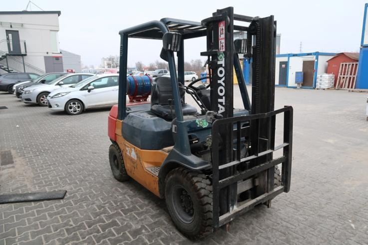 Gāzes iekrāvējs TOYOTA 40-7FG25 40-7FG25: foto 1