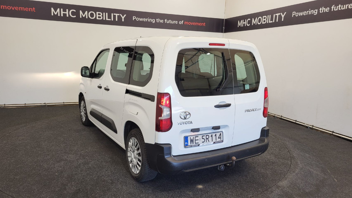 TOYOTA PROACE CITY VERSO MINIVAN - Vieglā automašīna: foto 4 TOYOTA PROACE CITY VERSO MINIVAN - Vieglā automašīna: foto 4