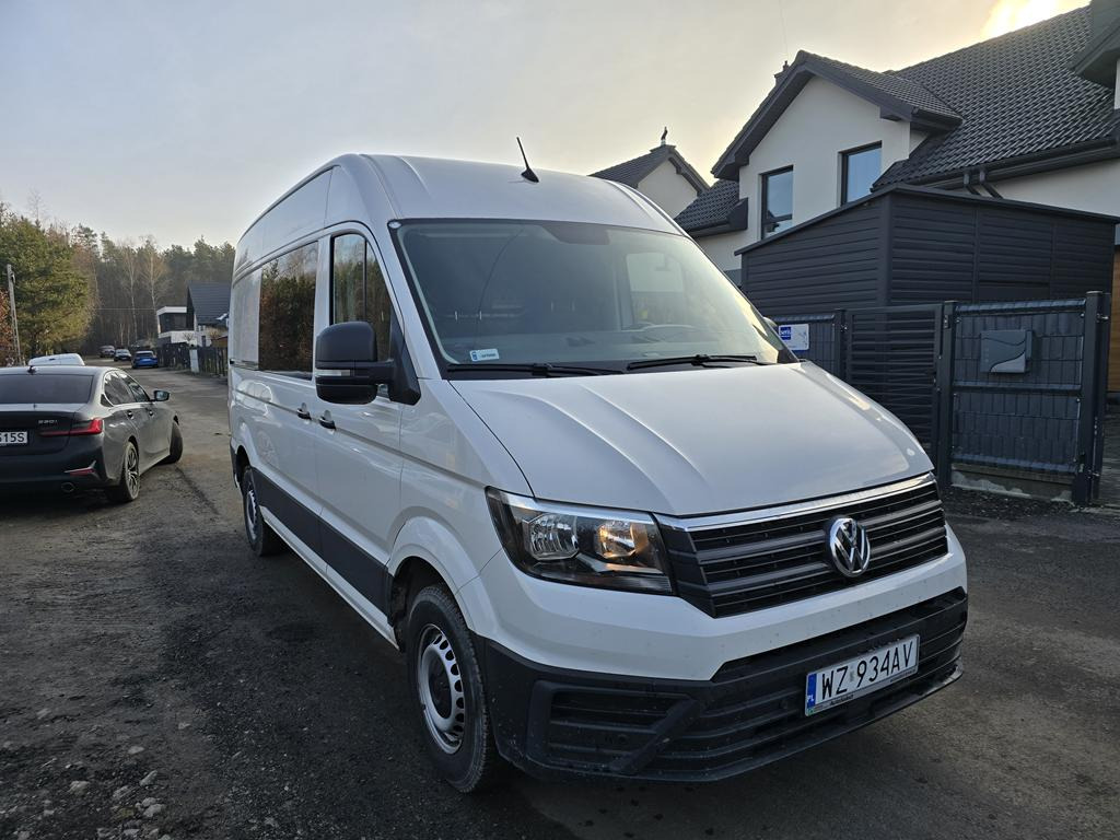 VOLKSWAGEN CRAFTER FURGON BLASZAK - Kravas mikroautobuss: foto 1 VOLKSWAGEN CRAFTER FURGON BLASZAK - Kravas mikroautobuss: foto 1
