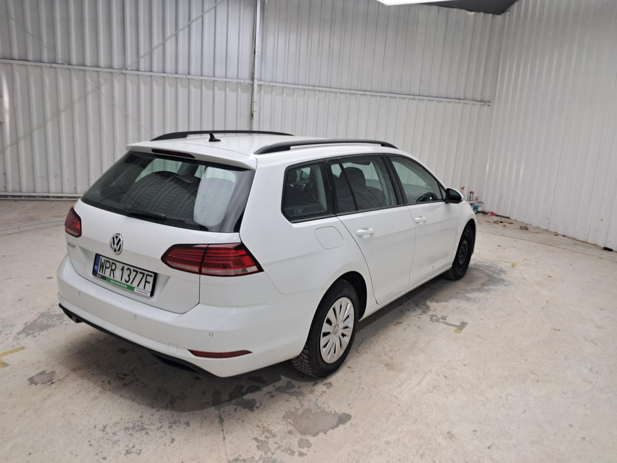 VOLKSWAGEN GOLF KOMBI - Vieglā automašīna: foto 4 VOLKSWAGEN GOLF KOMBI - Vieglā automašīna: foto 4