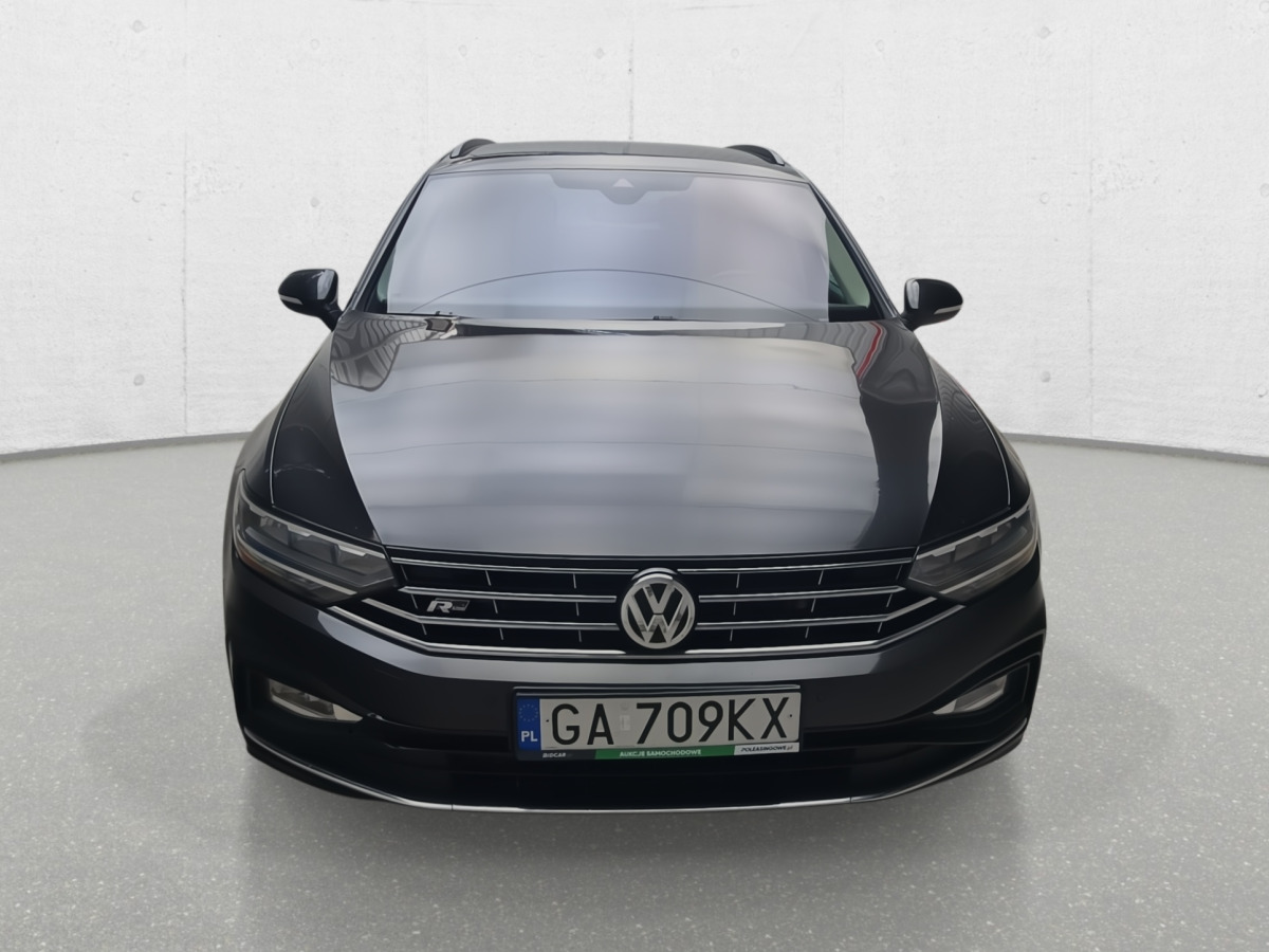VOLKSWAGEN PASSAT KOMBI - Vieglā automašīna: foto 3 VOLKSWAGEN PASSAT KOMBI - Vieglā automašīna: foto 3