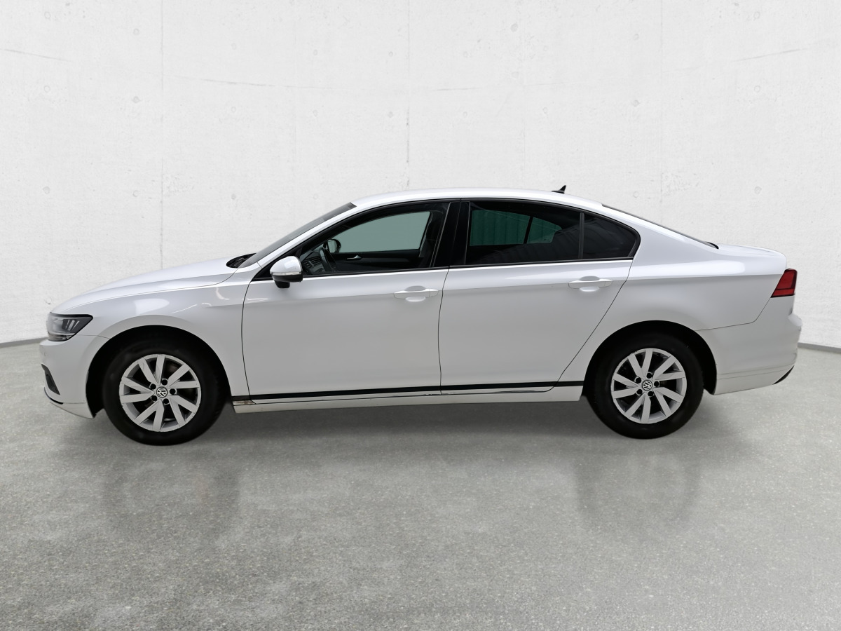 VOLKSWAGEN PASSAT SEDAN - Sedans: foto 5 VOLKSWAGEN PASSAT SEDAN - Sedans: foto 5
