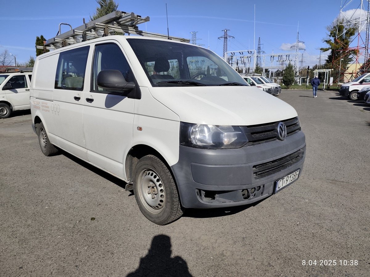 VOLKSWAGEN TRANSPORTER BRYGADÓWKA - Kravas-pasažieru furgons: foto 1 VOLKSWAGEN TRANSPORTER BRYGADÓWKA - Kravas-pasažieru furgons: foto 1