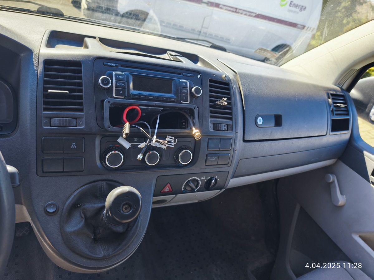 Kravas-pasažieru furgons VOLKSWAGEN TRANSPORTER BRYGADÓWKA: foto 9