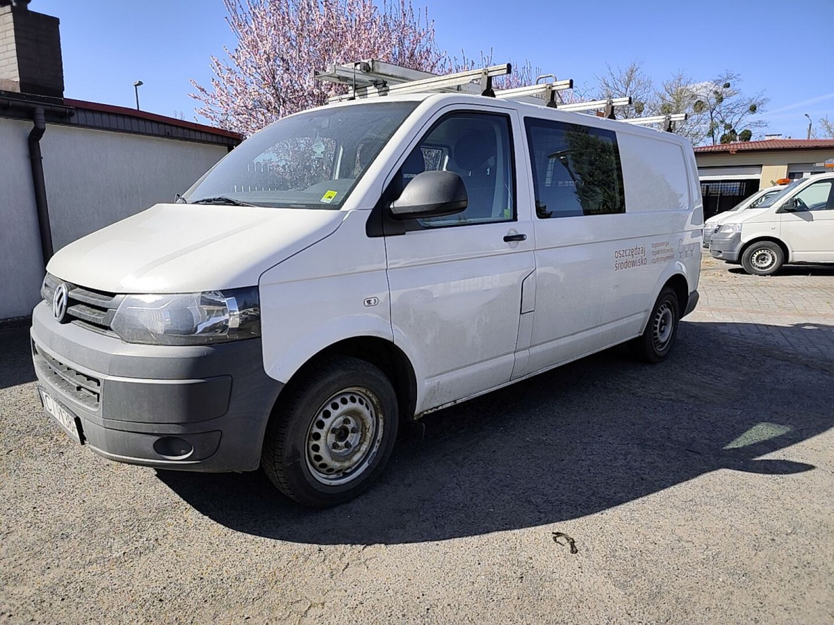 VOLKSWAGEN TRANSPORTER BRYGADÓWKA - Kravas-pasažieru furgons: foto 2 VOLKSWAGEN TRANSPORTER BRYGADÓWKA - Kravas-pasažieru furgons: foto 2