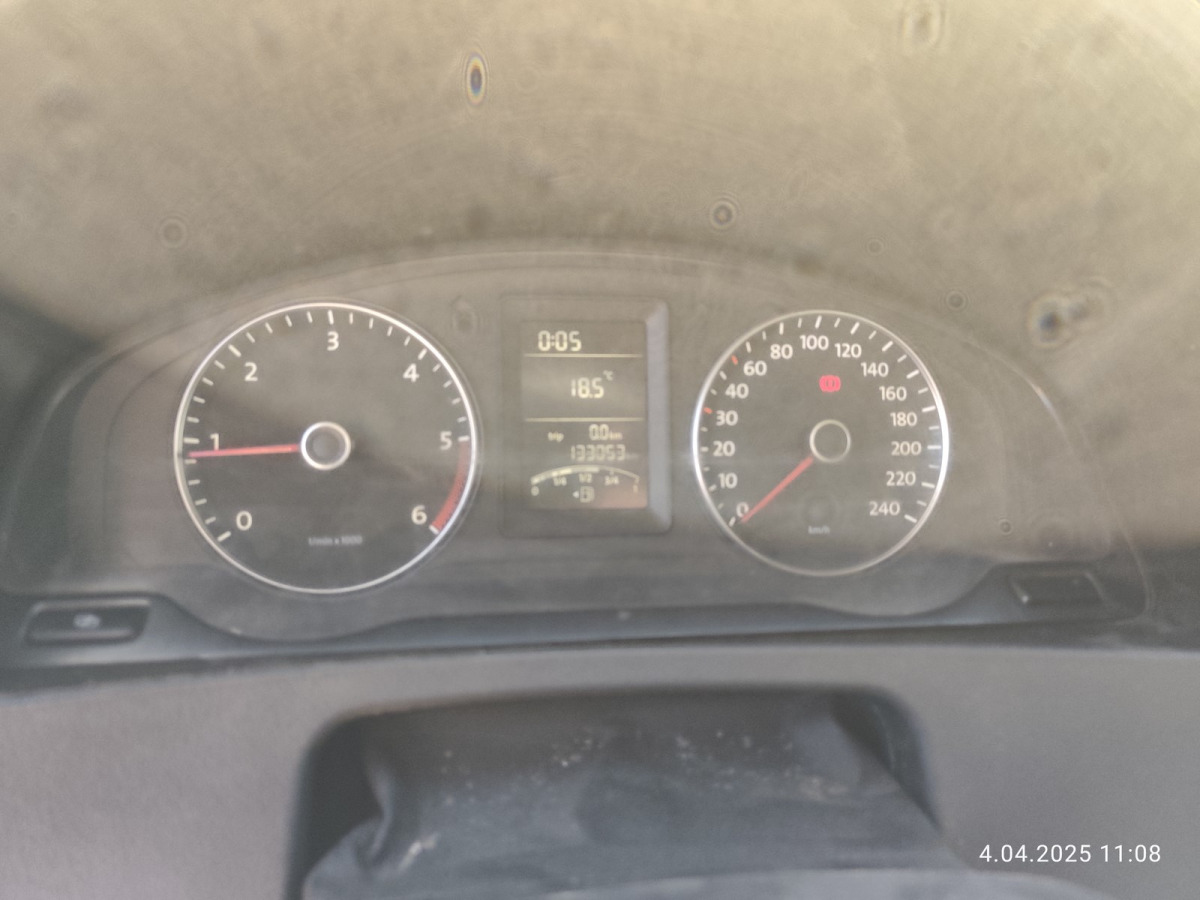 VOLKSWAGEN TRANSPORTER BRYGADÓWKA - Kravas-pasažieru furgons: foto 5 VOLKSWAGEN TRANSPORTER BRYGADÓWKA - Kravas-pasažieru furgons: foto 5
