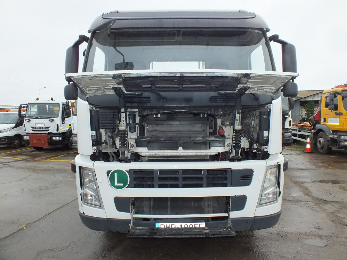 VOLVO FM POD KONTENERY - Būvgružu konteineru vedējs: foto 3 VOLVO FM POD KONTENERY - Būvgružu konteineru vedējs: foto 3