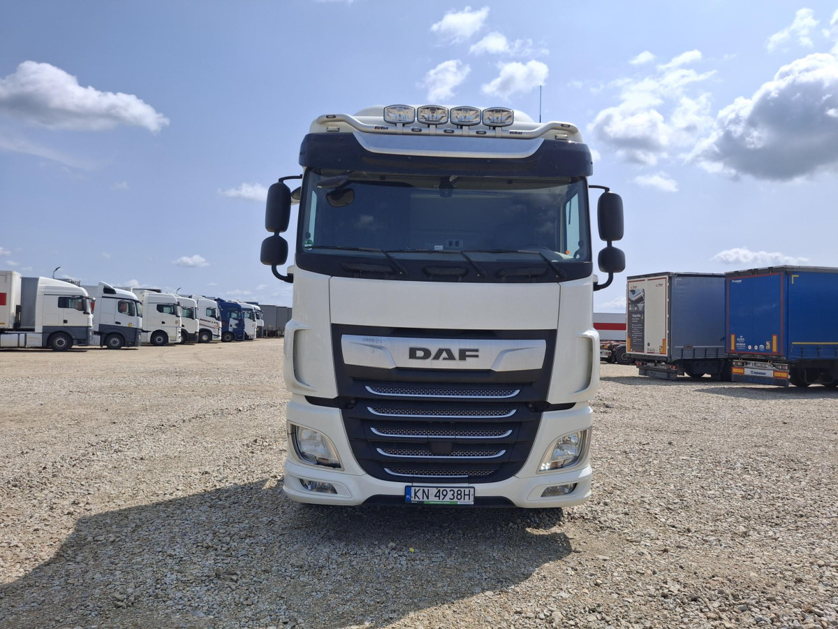DAF XF 450 FT CIĄGNIK SIODŁOWY - Vilcējs: foto 3 DAF XF 450 FT CIĄGNIK SIODŁOWY - Vilcējs: foto 3