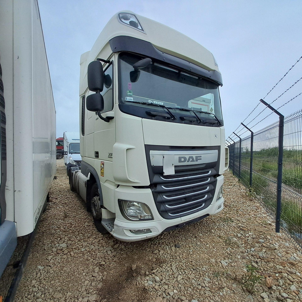 DAF XF 460 FT CIĄGNIK SIODŁOWY - Vilcējs: foto 1 DAF XF 460 FT CIĄGNIK SIODŁOWY - Vilcējs: foto 1