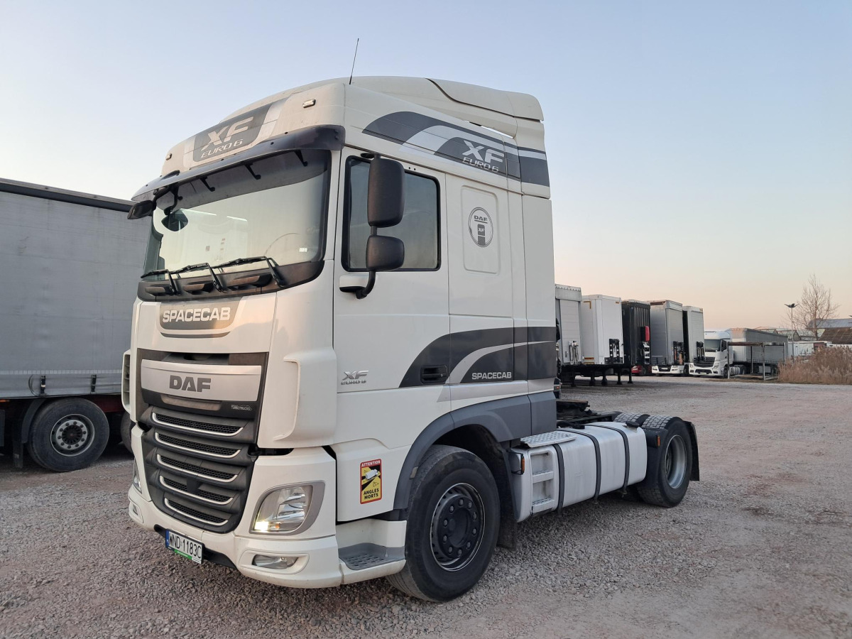 DAF XF 460 FT CIĄGNIK SIODŁOWY - Vilcējs: foto 2 DAF XF 460 FT CIĄGNIK SIODŁOWY - Vilcējs: foto 2