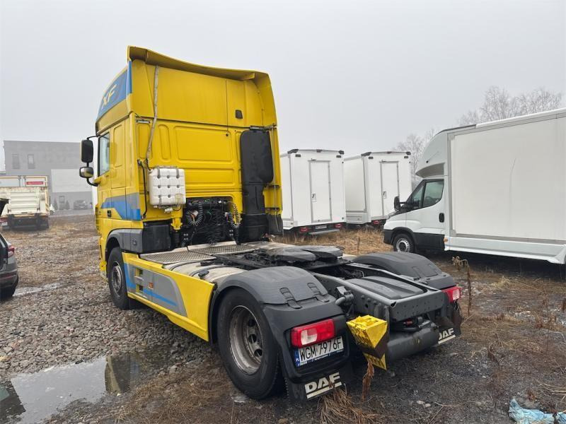 DAF XF CIĄGNIK SIODŁOWY - Vilcējs: foto 3 DAF XF CIĄGNIK SIODŁOWY - Vilcējs: foto 3