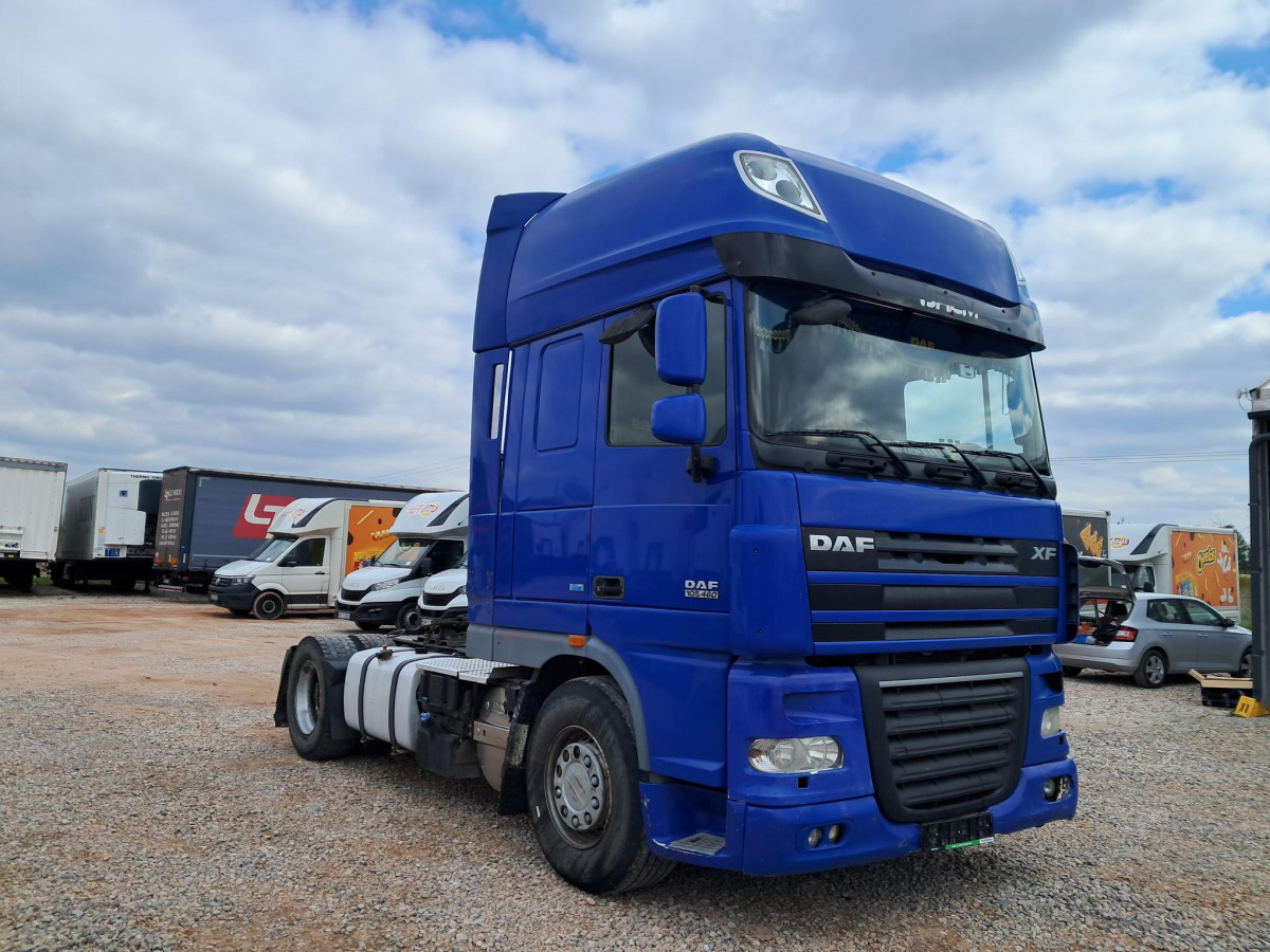 DAF XF CIĄGNIK SIODŁOWY - Vilcējs: foto 1 DAF XF CIĄGNIK SIODŁOWY - Vilcējs: foto 1