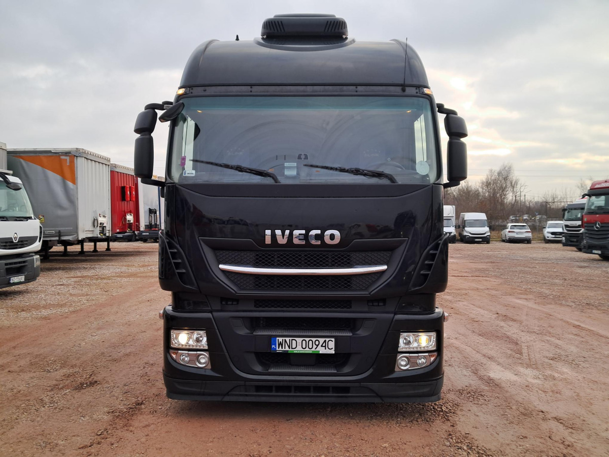 IVECO AS440T/ FP LT CIĄGNIK SIODŁOWY - Vilcējs: foto 3 IVECO AS440T/ FP LT CIĄGNIK SIODŁOWY - Vilcējs: foto 3