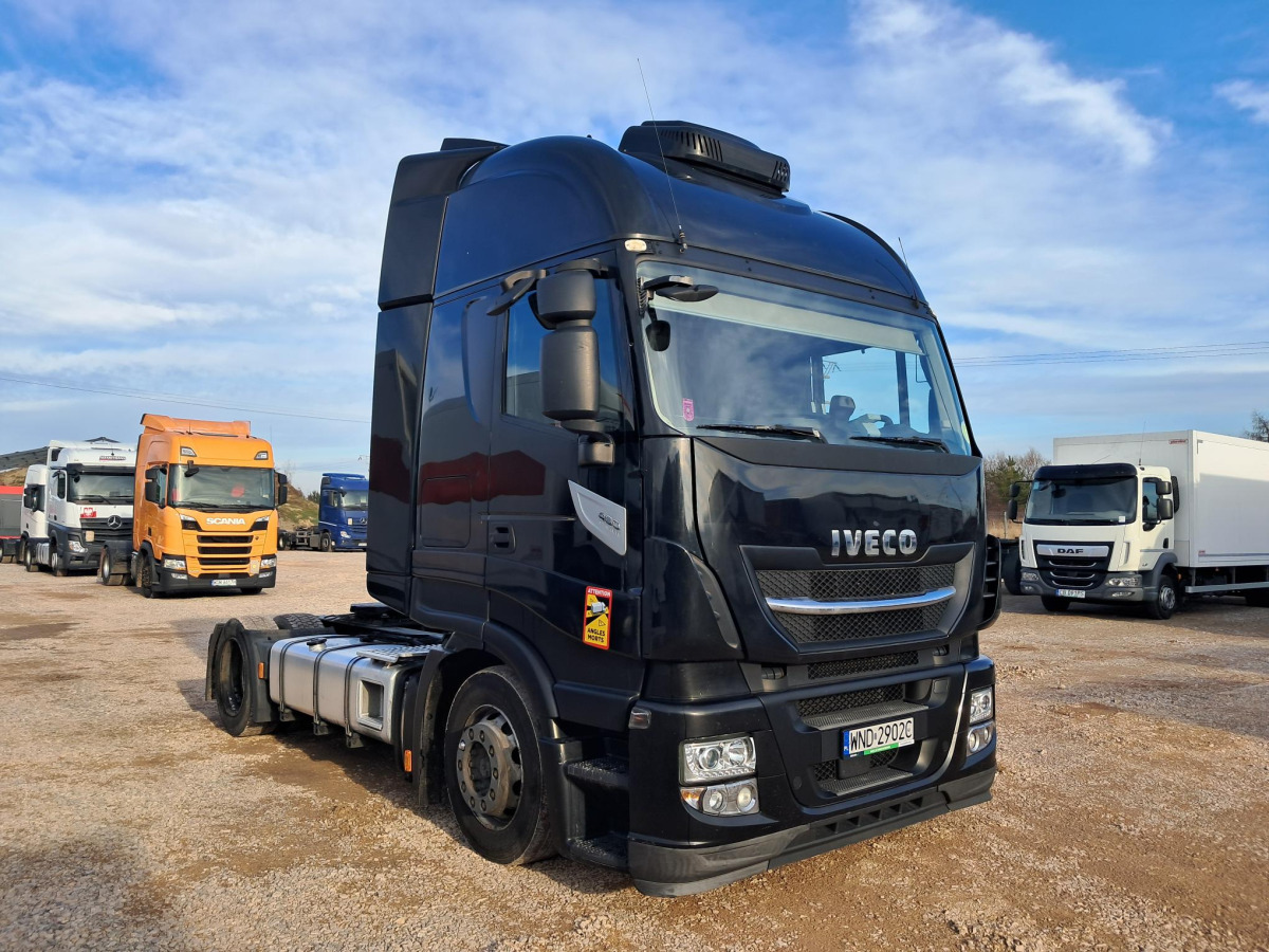IVECO AS440T/ FP LT CIĄGNIK SIODŁOWY - Vilcējs: foto 1 IVECO AS440T/ FP LT CIĄGNIK SIODŁOWY - Vilcējs: foto 1