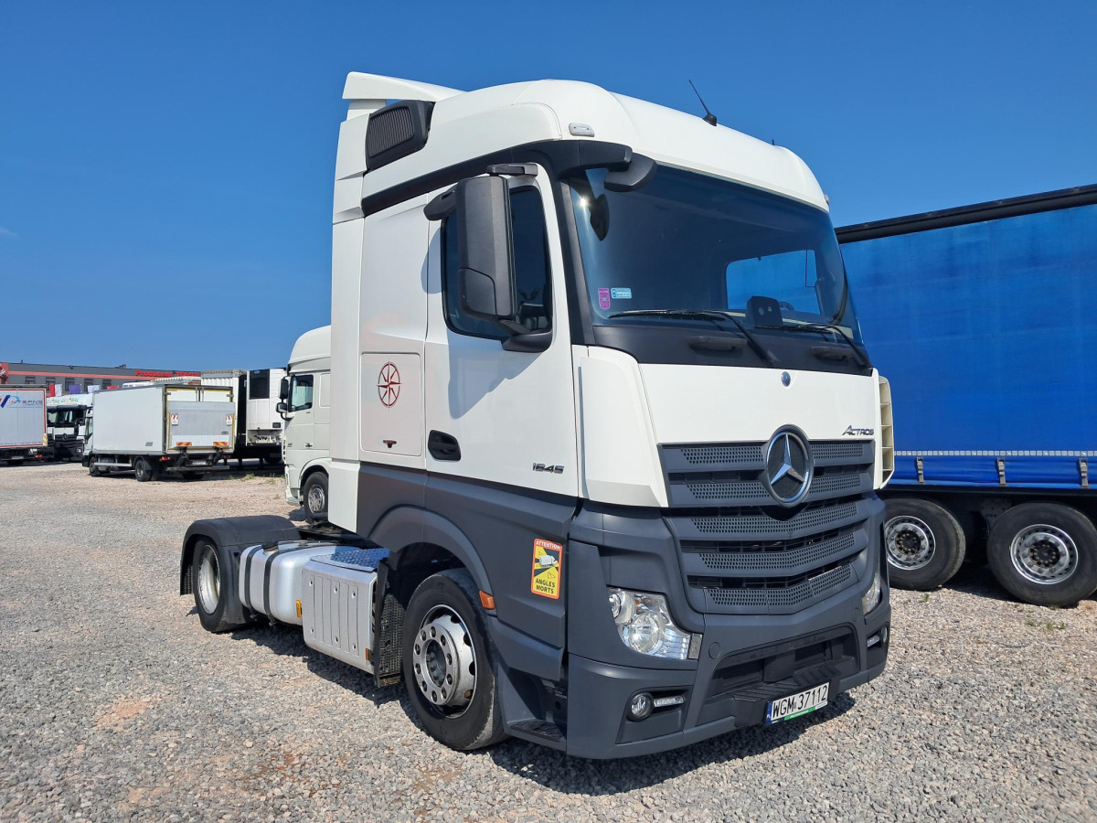 MERCEDES BENZ ACTROS CIĄGNIK SIODŁOWY - Vilcējs: foto 1 MERCEDES BENZ ACTROS CIĄGNIK SIODŁOWY - Vilcējs: foto 1