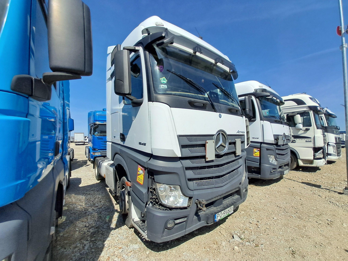 MERCEDES BENZ ACTROS CIĄGNIK SIODŁOWY - Vilcējs: foto 1 MERCEDES BENZ ACTROS CIĄGNIK SIODŁOWY - Vilcējs: foto 1