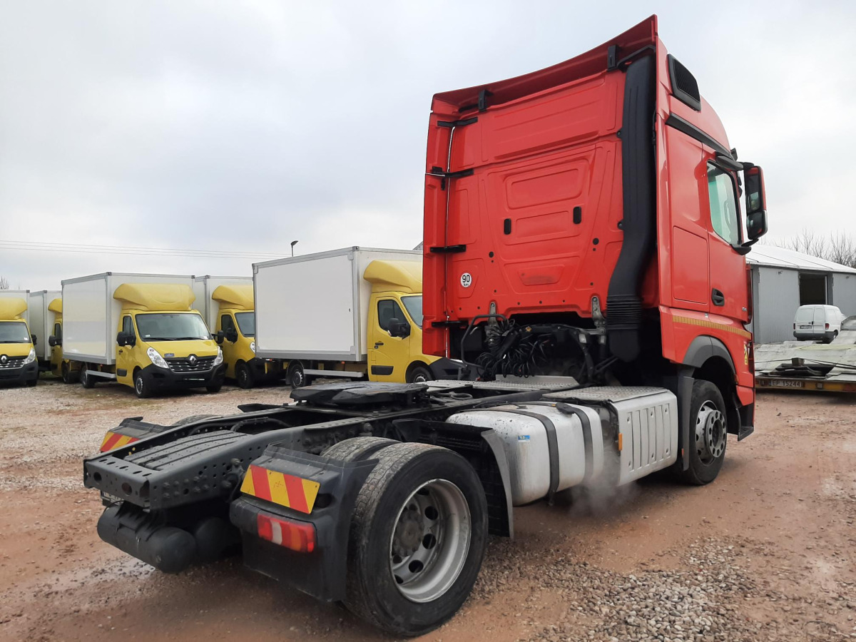 MERCEDES BENZ ACTROS CIĄGNIK SIODŁOWY - Vilcējs: foto 5 MERCEDES BENZ ACTROS CIĄGNIK SIODŁOWY - Vilcējs: foto 5