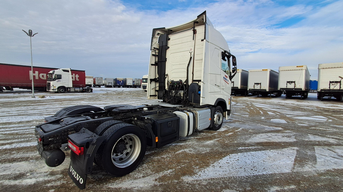 VOLVO FH 460 CIĄGNIK SIODŁOWY - Vilcējs: foto 5 VOLVO FH 460 CIĄGNIK SIODŁOWY - Vilcējs: foto 5