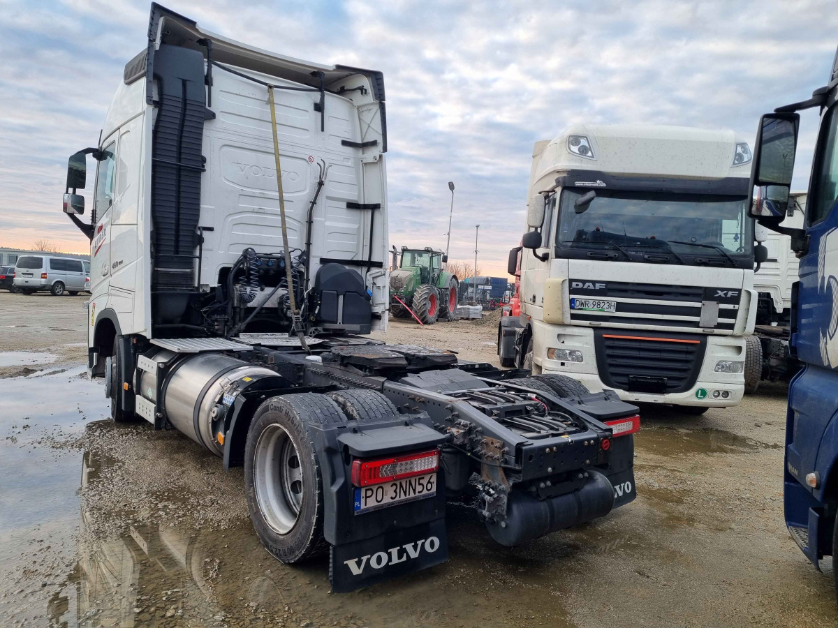 VOLVO FH 460 CIĄGNIK SIODŁOWY - Vilcējs: foto 5 VOLVO FH 460 CIĄGNIK SIODŁOWY - Vilcējs: foto 5