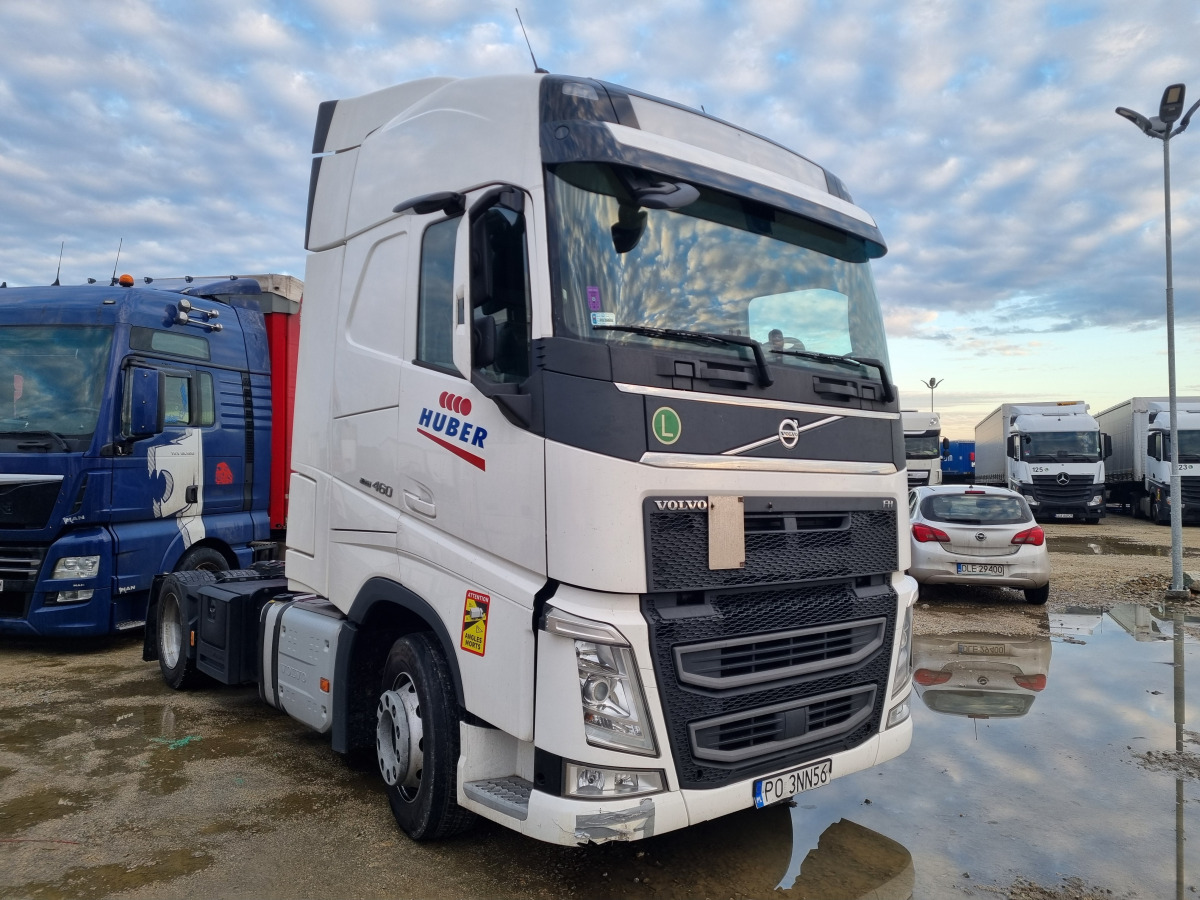 VOLVO FH 460 CIĄGNIK SIODŁOWY - Vilcējs: foto 1 VOLVO FH 460 CIĄGNIK SIODŁOWY - Vilcējs: foto 1
