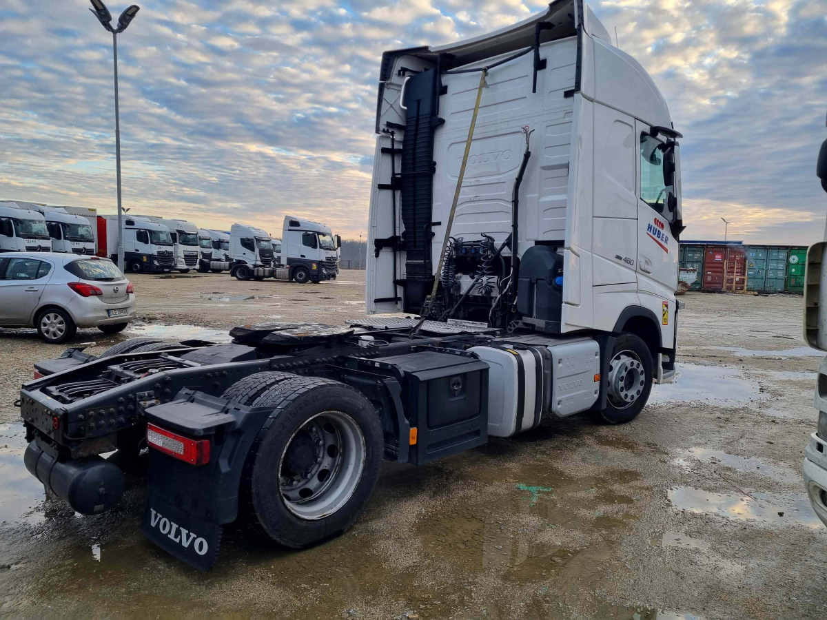 VOLVO FH 460 CIĄGNIK SIODŁOWY - Vilcējs: foto 4 VOLVO FH 460 CIĄGNIK SIODŁOWY - Vilcējs: foto 4