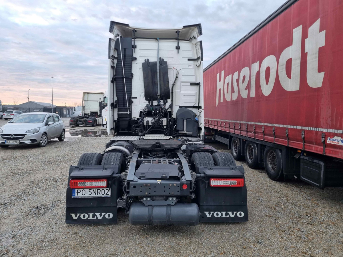 VOLVO FH 460 CIĄGNIK SIODŁOWY - Vilcējs: foto 5 VOLVO FH 460 CIĄGNIK SIODŁOWY - Vilcējs: foto 5