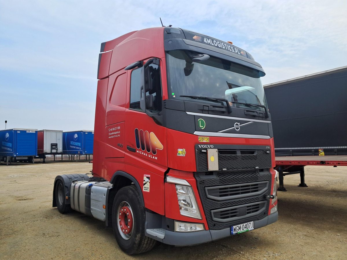 VOLVO FH CIĄGNIK SIODŁOWY - Vilcējs: foto 1 VOLVO FH CIĄGNIK SIODŁOWY - Vilcējs: foto 1