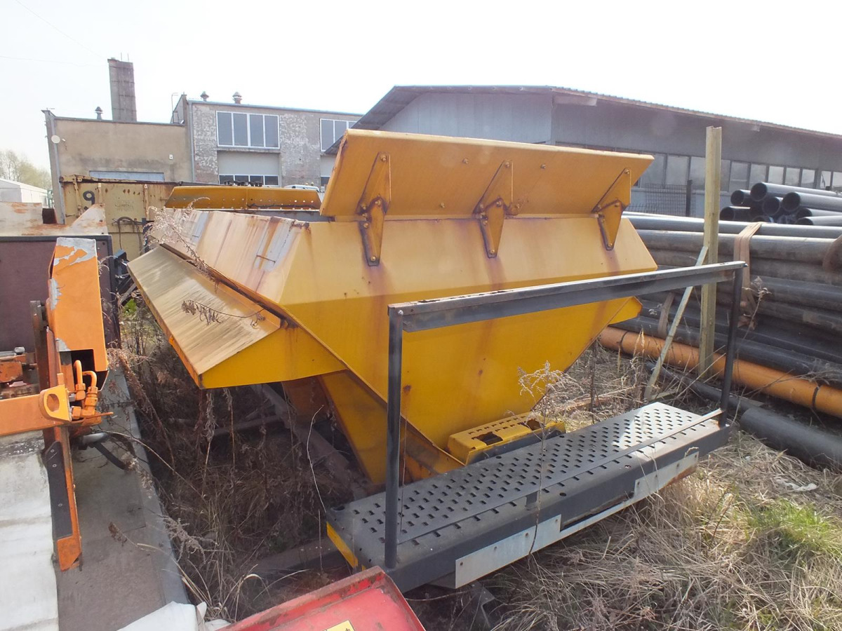 Zabudowa piaskarki ECON CMZCMCB - 2004 - 5m3 - Hydromotor - Sāls un smilts kaisītājs: foto 3 Zabudowa piaskarki ECON CMZCMCB - 2004 - 5m3 - Hydromotor - Sāls un smilts kaisītājs: foto 3