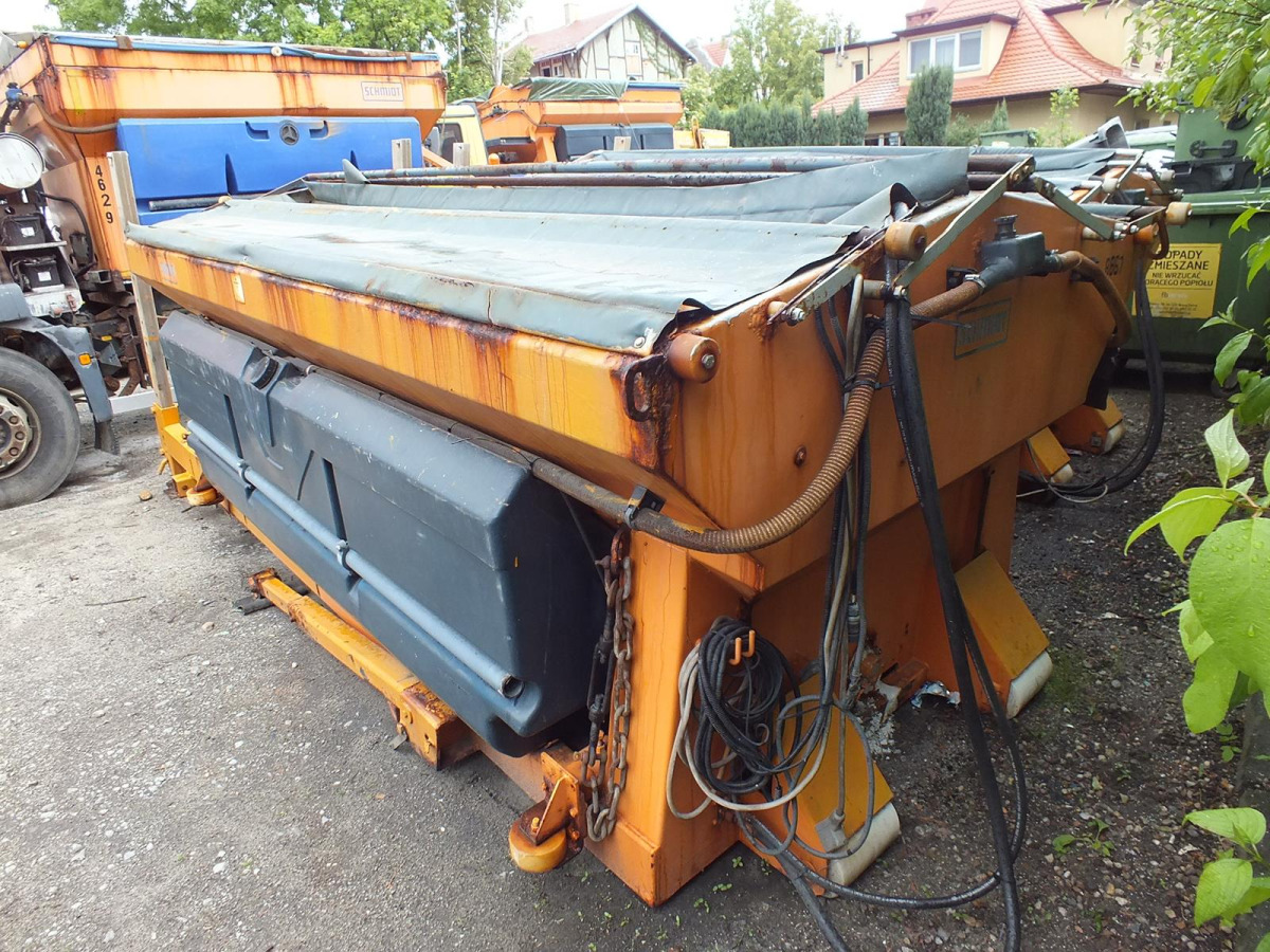 Zabudowa piaskarki – SCHMIDT STRATOS S50-36 – 2003 – 1887kg - Sāls un smilts kaisītājs: foto 1 Zabudowa piaskarki – SCHMIDT STRATOS S50-36 – 2003 – 1887kg - Sāls un smilts kaisītājs: foto 1
