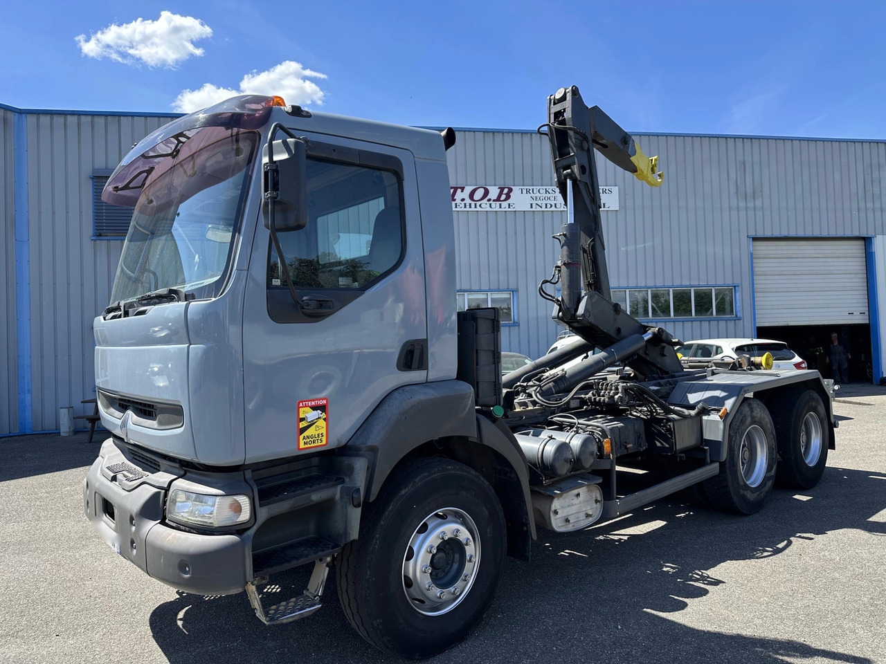 RENAULT KERAX 370 DCI - Pacēlājs ar āķi: foto 3 RENAULT KERAX 370 DCI - Pacēlājs ar āķi: foto 3
