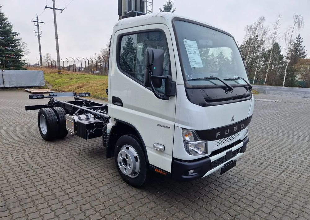 FUSO Canter 6S15 podwozie - Šasija kravas automašīna: foto 2 FUSO Canter 6S15 podwozie - Šasija kravas automašīna: foto 2