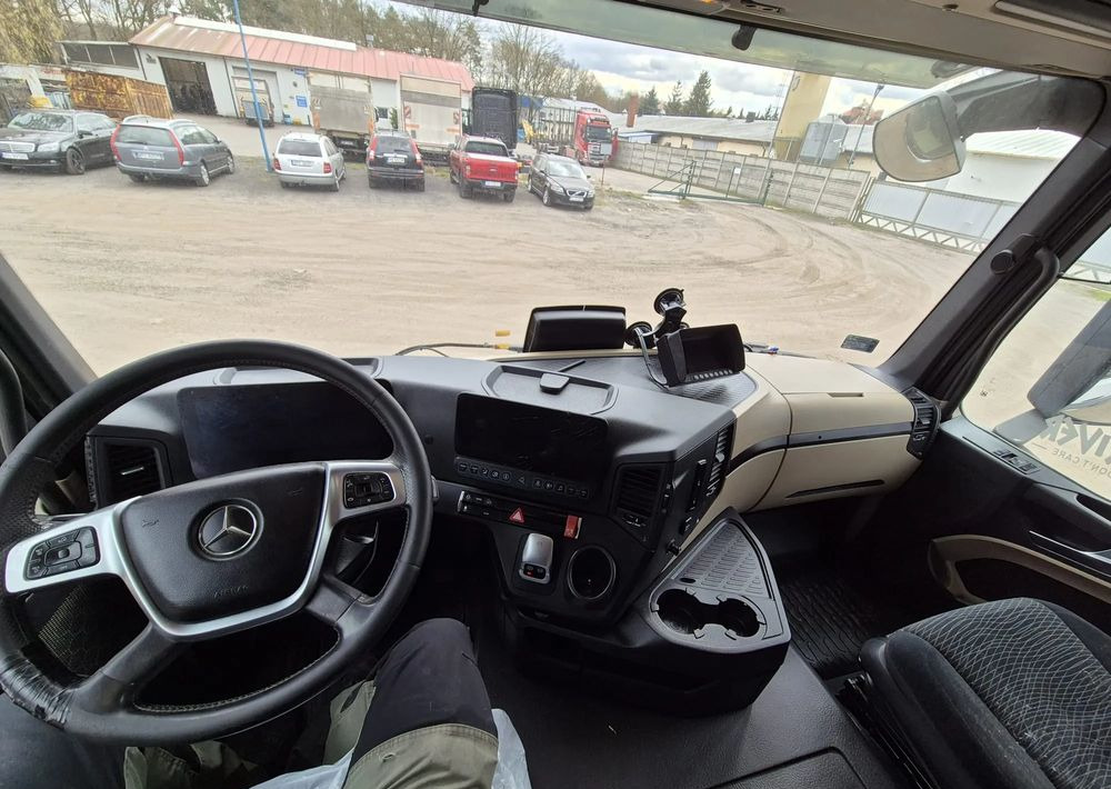 Mercedes-Benz Actros 1843 LS - Vilcējs: foto 5 Mercedes-Benz Actros 1843 LS - Vilcējs: foto 5
