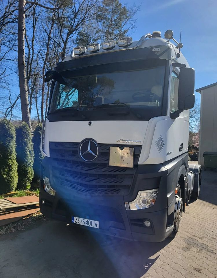 Mercedes-Benz Actros 1843 LS - Vilcējs: foto 1 Mercedes-Benz Actros 1843 LS - Vilcējs: foto 1